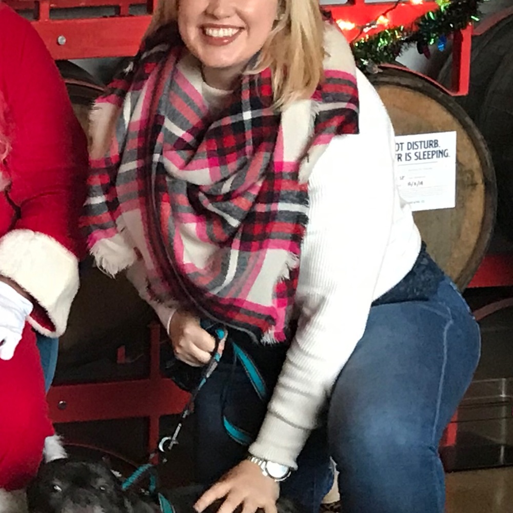 GIANT like new blanket scarf from EXPRESS - Picture 2 of 3